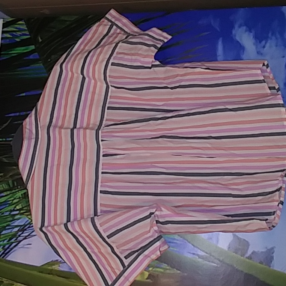 Universal Threads top - Picture 5 of 9